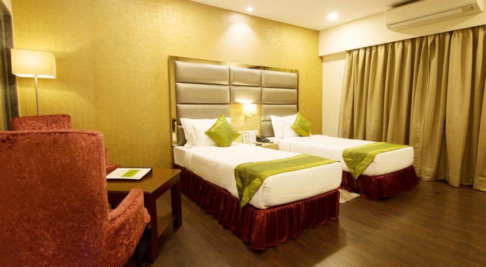 Kc Manor Hotel จัมเชดปูร์ ภายนอก รูปภาพ