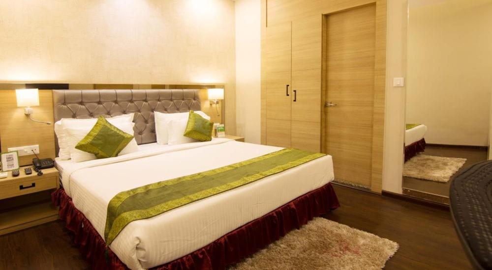 Kc Manor Hotel จัมเชดปูร์ ภายนอก รูปภาพ